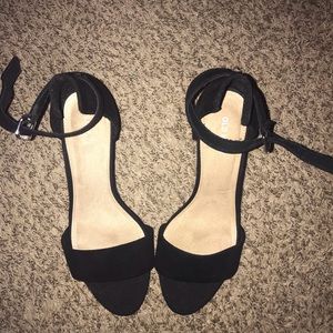 Black old navy dress shoe heels